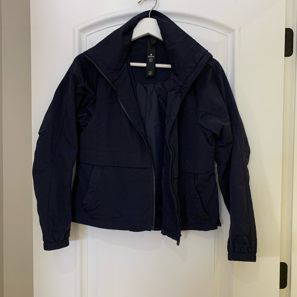 Lululemon Effortless Jacket Navy Size 4